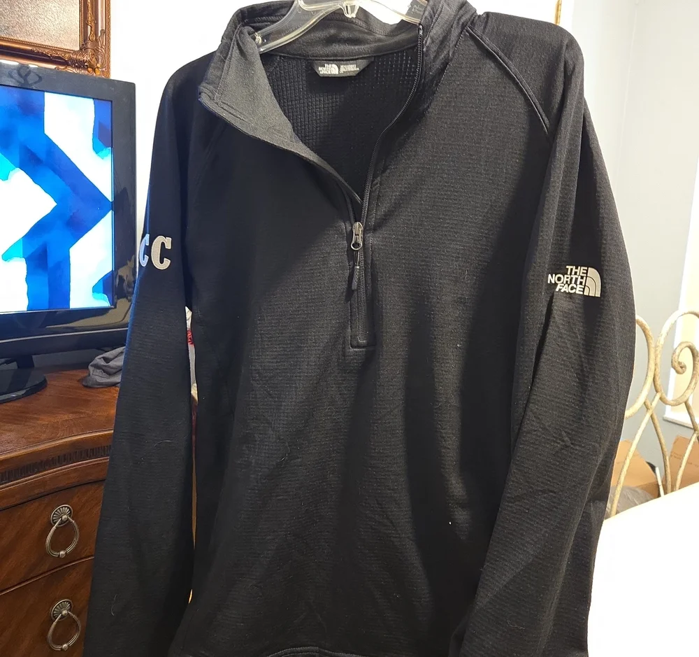 The North Face Black Half-Zip Men's Sweater